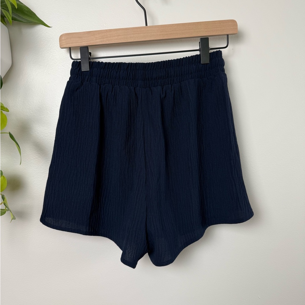 Petal + Pup Navy Blue Crinkle Gauze Shorts Elastic Waist Drawstring Size S - Picture 3 of 6